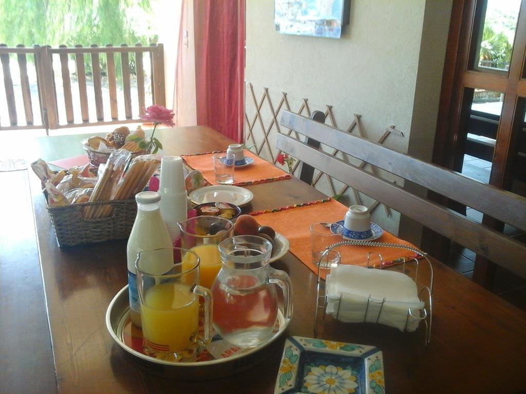 Nonnasara Bed And Breakfast Valderice Ngoại thất bức ảnh